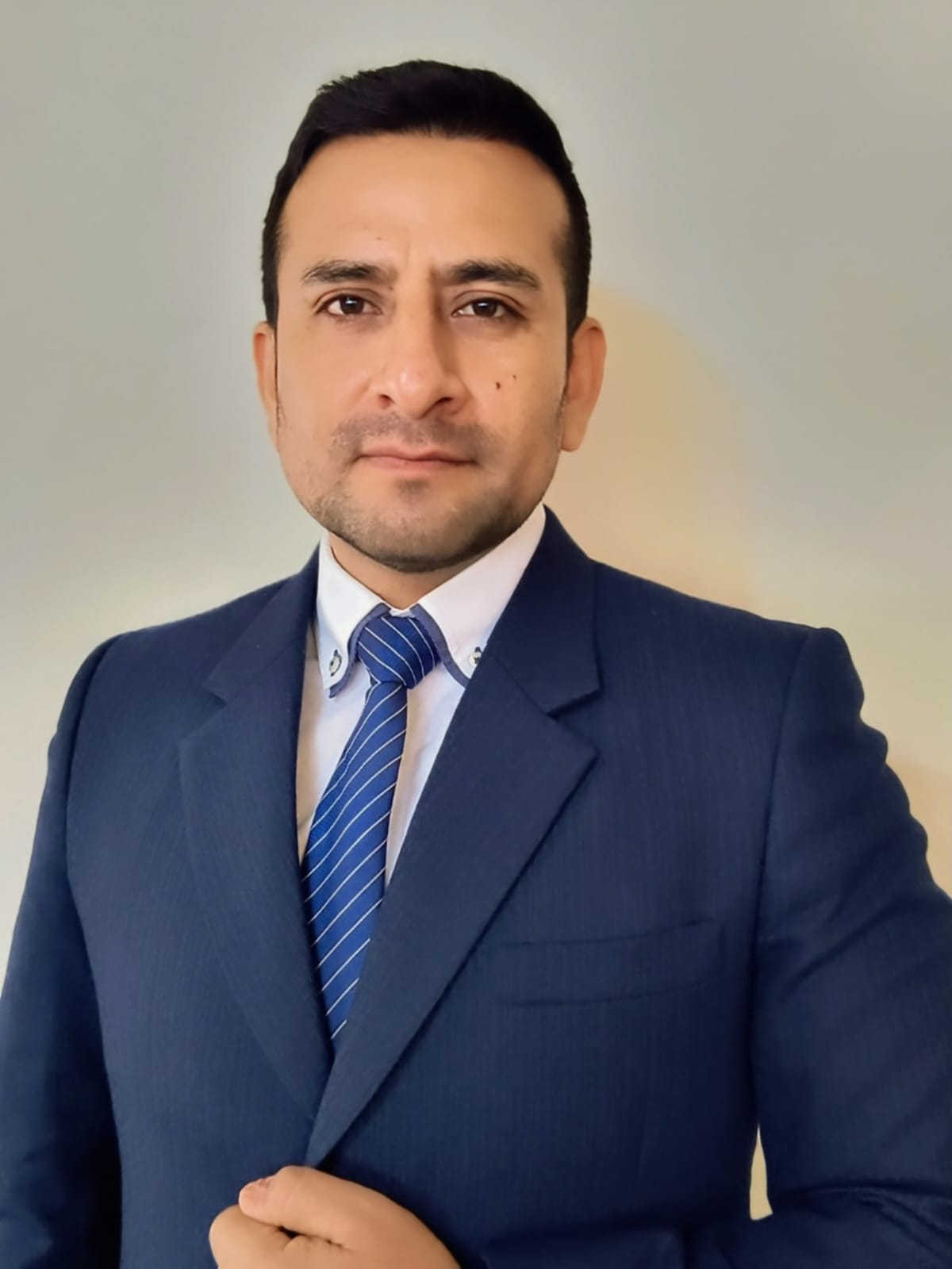 Dr. Mario Edison Ninaquispe Soto